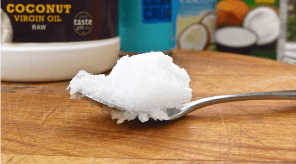 Eat 2 tablespoons of coconut oil to destroy belly fat and blood sugar