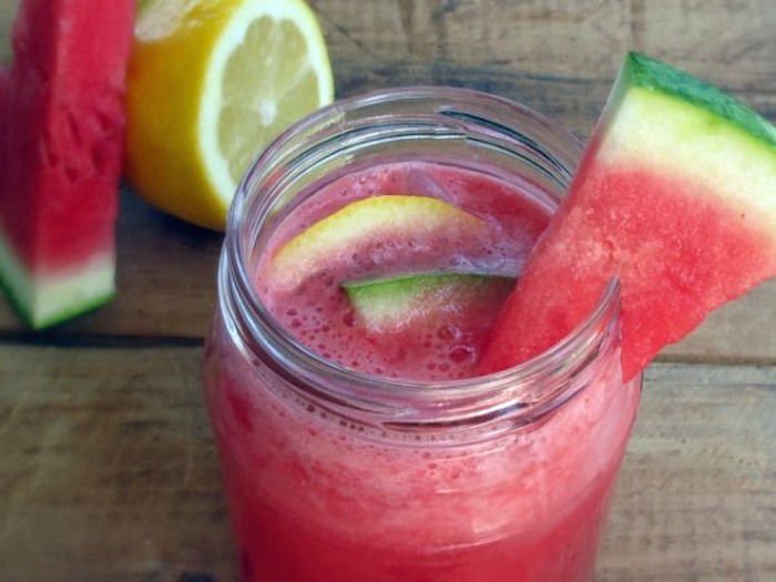 Pink refreshing drink to melt fat