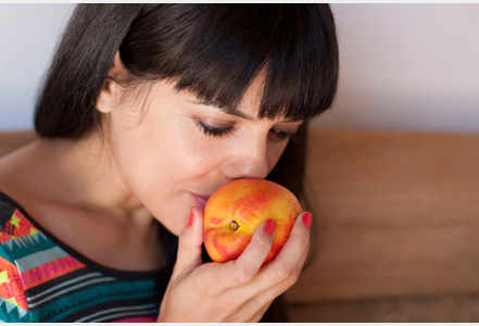 To eat a balanced diet, smell fruit