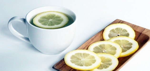 Lemon water: this is what happens when you drink it in the morning